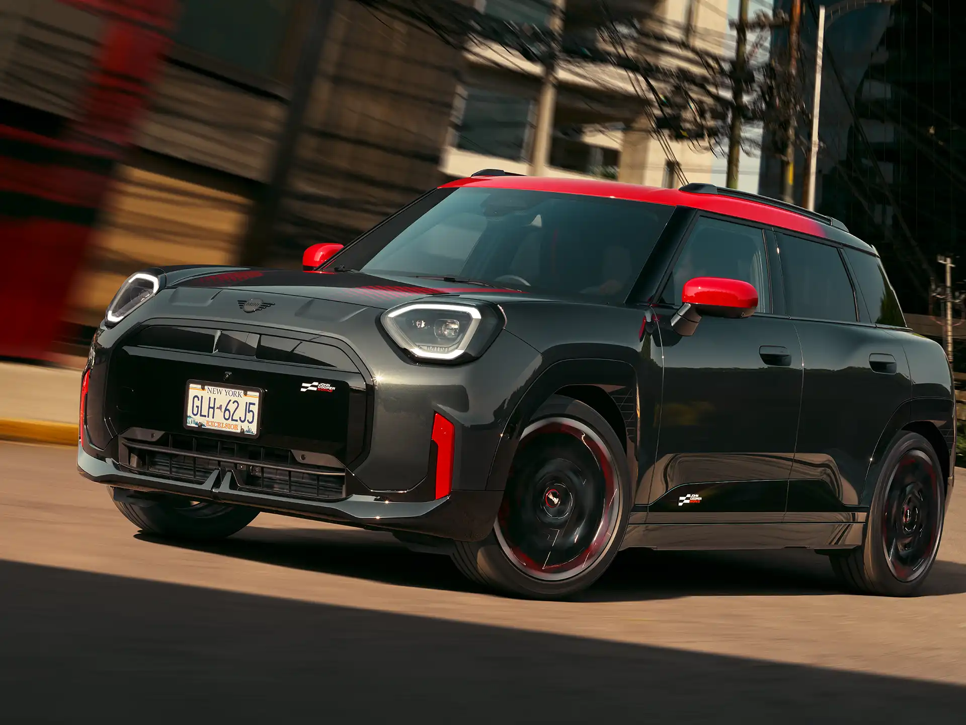 MINI John Cooper Works – J05 JCW sedd från sidan